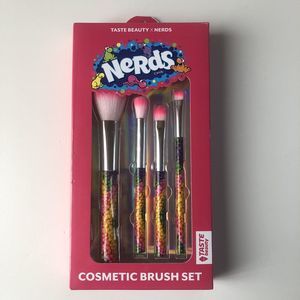 NERDS Cosmetic Brush Set